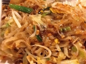 FOTO 1: Fried noodle Thai style (Pad Thai)